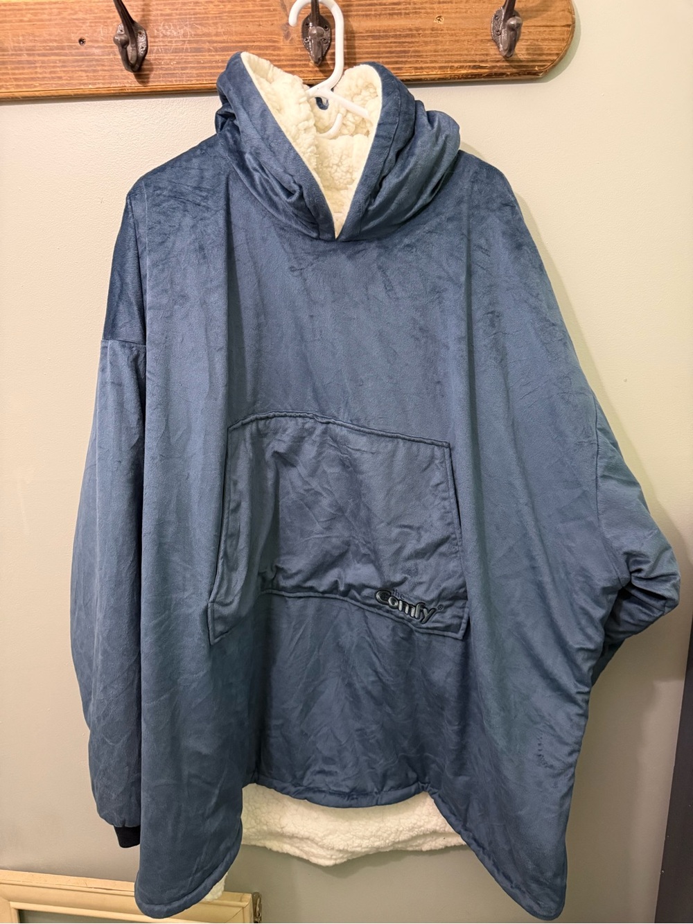 The Comfy Wearable Blanket Oversize Hoodie Day Dream Blue Clouds Sherpa Lining